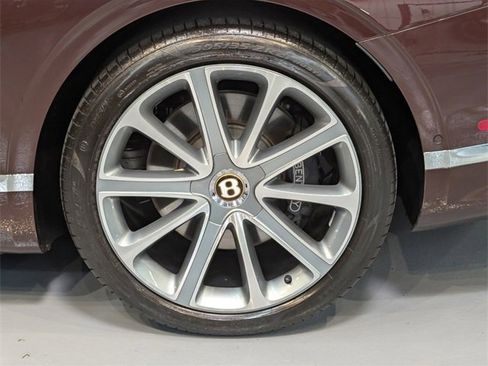 Used 2020 Bentley Continental GT image 11