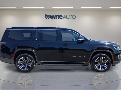 Used 2022 Jeep Wagoneer Series III w/ Convenience Group I AWD/4WD image 6