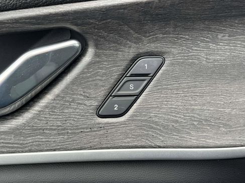 Used 2025 Jeep Grand Cherokee L Limited w/ Luxury Tech Group II image 29