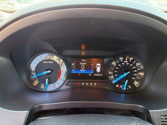Used 2016 Ford Explorer XLT AWD/4WD image 10