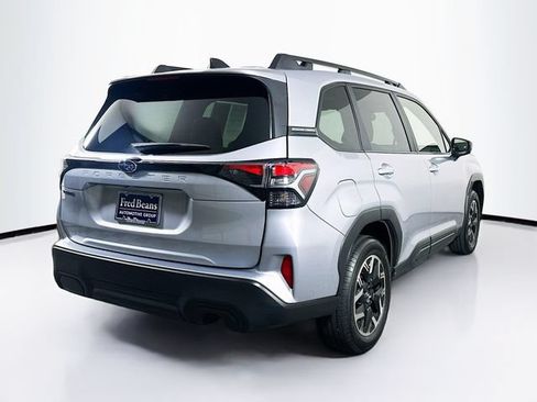 Certified 2025 Subaru Forester Premium w/ Convenience Package #1 AWD/4WD image 9