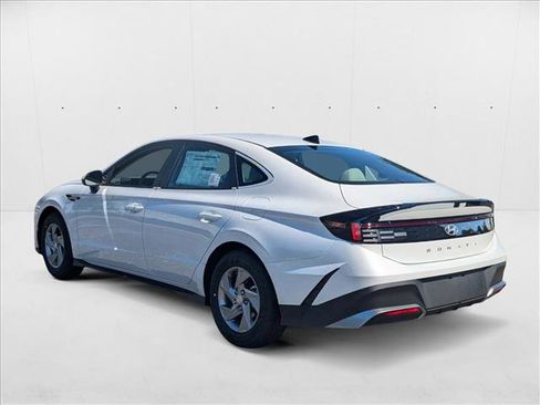New 2025 Hyundai Sonata SE image 9