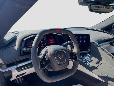 Used 2023 Chevrolet Corvette Stingray Premium Conv image 12