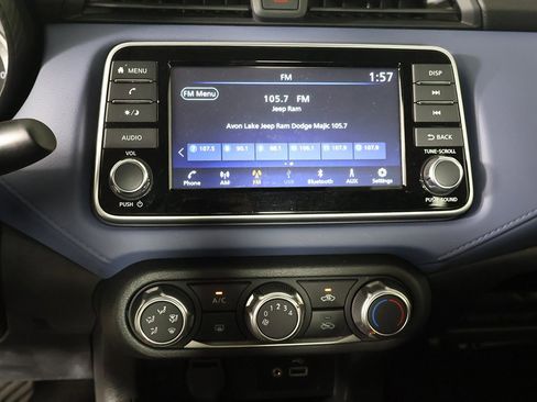 Used 2024 Nissan Versa SV w/ Trunk Package image 36