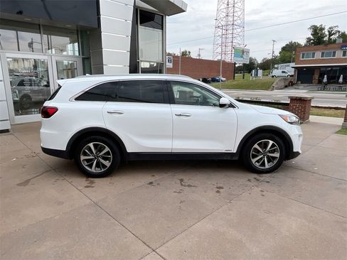 Used 2019 Kia Sorento EX image 7