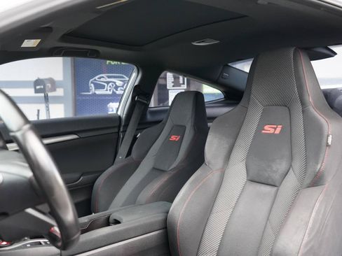 Used 2018 Honda Civic Si image 15