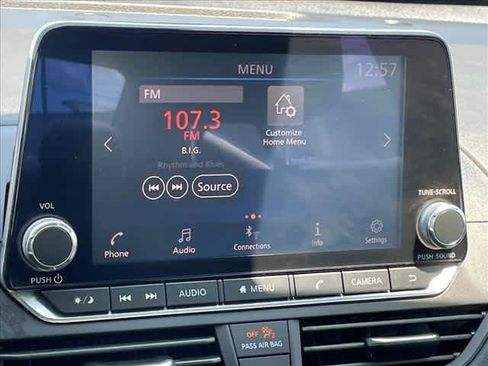 Used 2021 Nissan Altima 2.5 SV w/ SV Premium Package FWD image 22