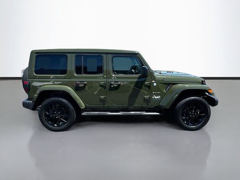Used 2024 Jeep Wrangler Unlimited Sahara AWD/4WD image 8
