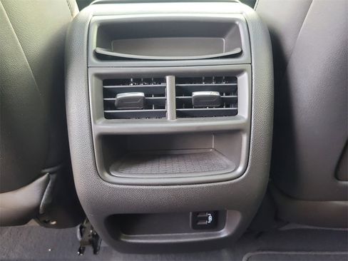 Used 2017 Cadillac XT5 Luxury w/ Driver Awareness Package image 13