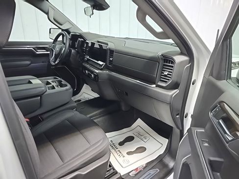 Used 2023 Chevrolet Silverado 1500 RST image 15