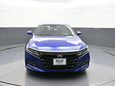 Used 2020 Honda Accord Sport image 2