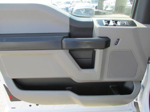 Used 2021 Ford F250 XL w/ Power Equipment Group RWD image 17