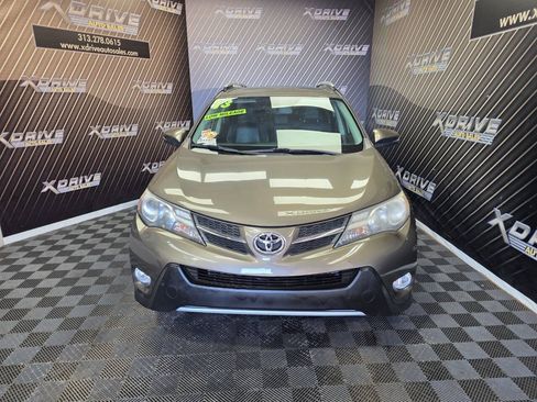 Used 2013 Toyota RAV4 Limited FWD image 4