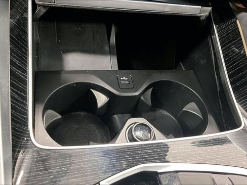 Used 2025 BMW X6 M60i w/ Climate Comfort Package image 24