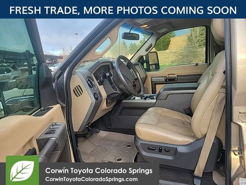 Used 2012 Ford F250 Lariat w/ Lariat Interior Pkg image 11