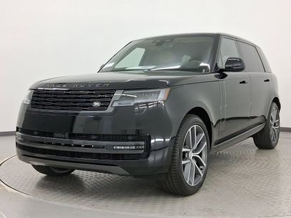 New 2025 Land Rover Range Rover Long Wheelbase SE