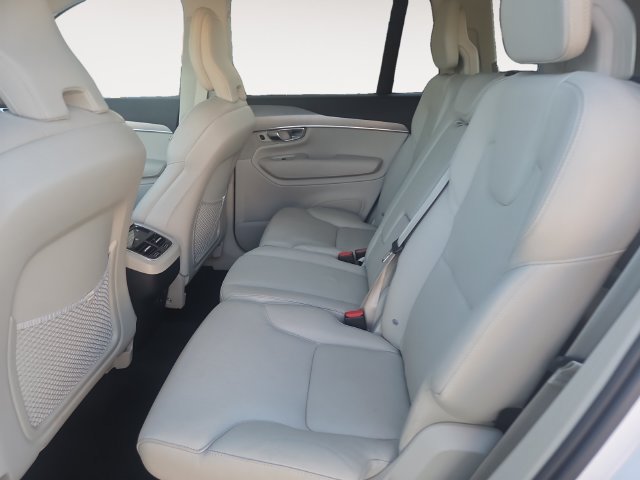 Used 2022 Volvo XC90 T5 Momentum AWD/4WD image 14