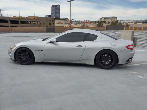 Used 2010 Maserati GranTurismo Coupe image 11