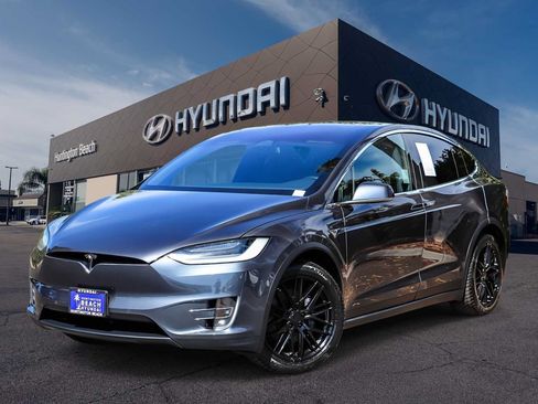 Used 2020 Tesla Model X Long Range AWD/4WD image 1