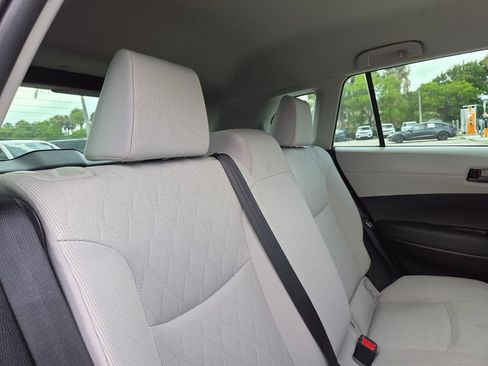Used 2025 Toyota Corolla Cross L FWD image 18