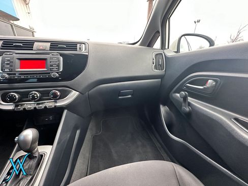 Used 2016 Kia Rio LX FWD image 40