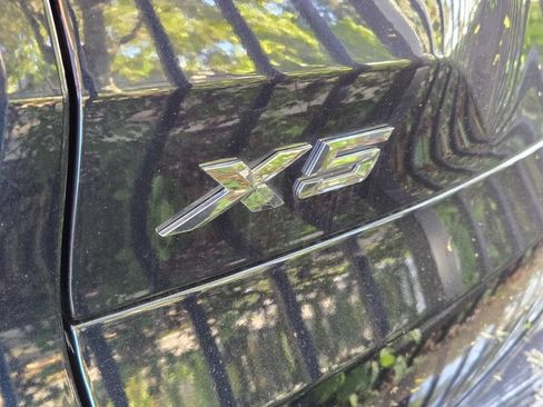 Used 2019 BMW X5 xDrive40i w/ M Sport Package AWD/4WD image 8