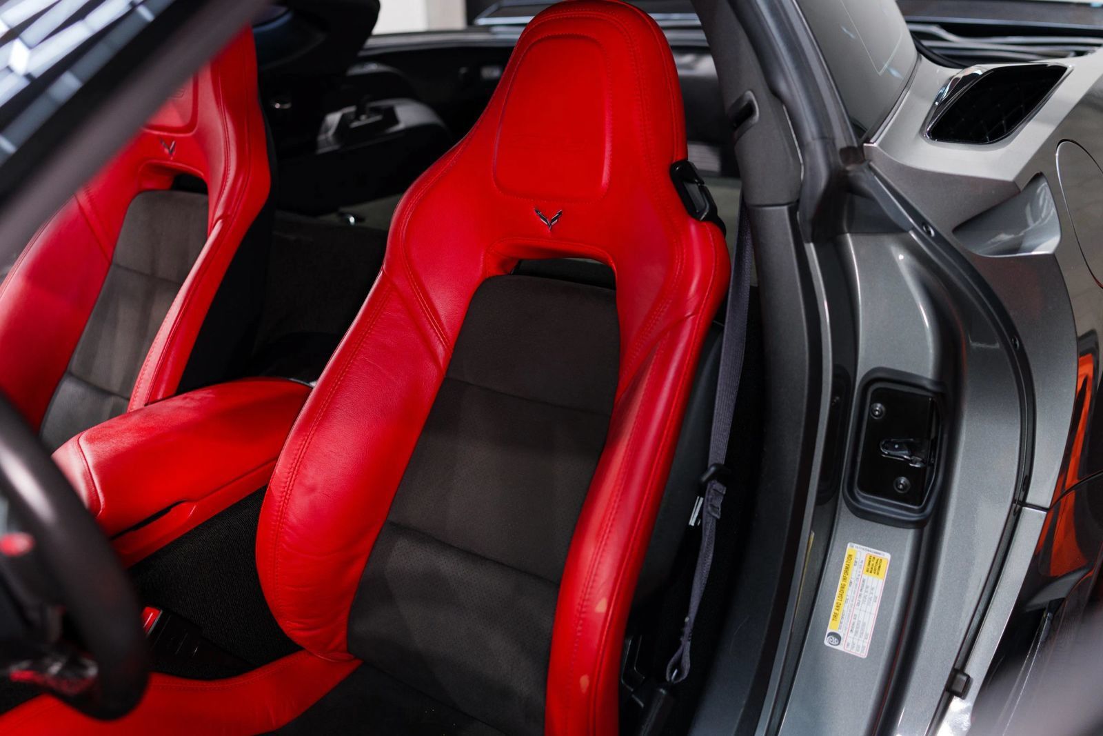 Used 2016 Chevrolet Corvette Z06 w/ 2LZ Preferred Equipment Group RWD image 37