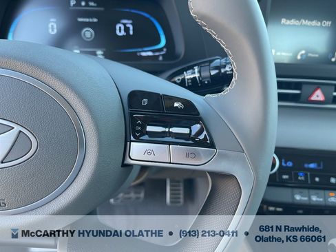 Certified 2025 Hyundai Elantra Sport FWD image 22