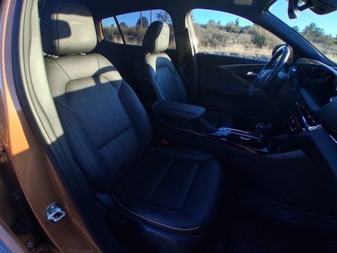 Certified 2025 Buick Envista Avenir image 17