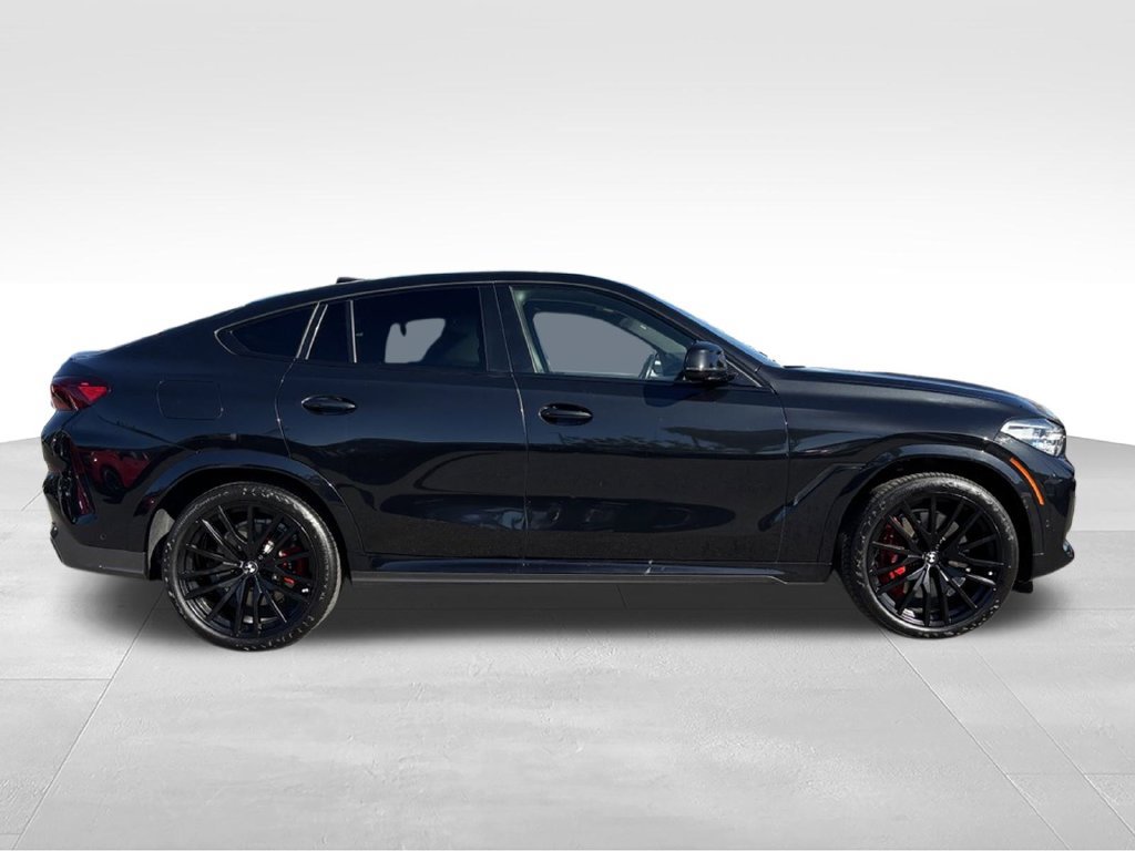 Used 2021 BMW X6 M50i w/ Executive Package AWD/4WD image 2
