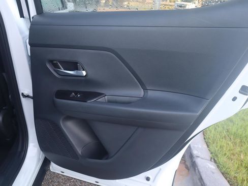 New 2026 Nissan Kicks SR w/ SR Premium Package FWD image 44
