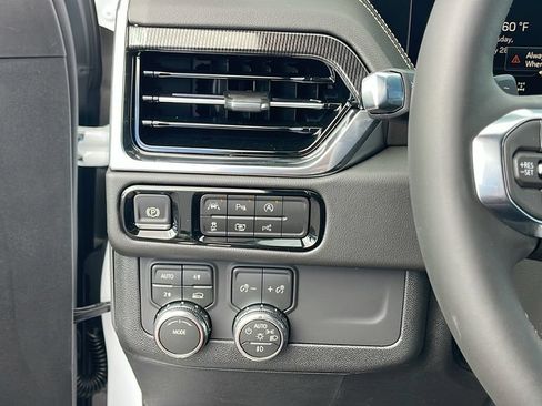 New 2026 GMC Yukon XL Elevation AWD/4WD image 22