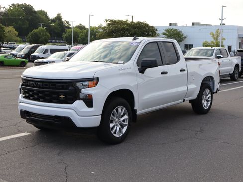 Used 2026 Chevrolet Silverado 1500 Custom AWD/4WD image 5