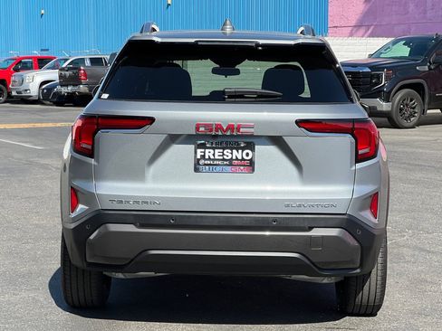 New 2027 GMC Terrain Elevation w/ Elevation Premium Package FWD image 6