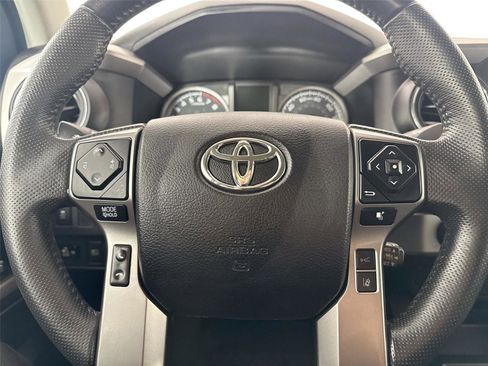 Certified 2022 Toyota Tacoma SR5 image 15