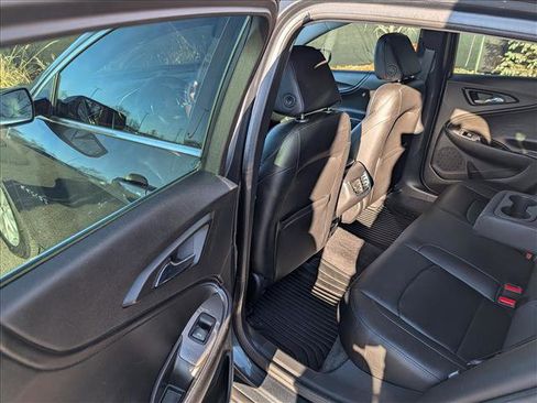 Used 2016 Chevrolet Malibu LT w/ Leather Package image 25