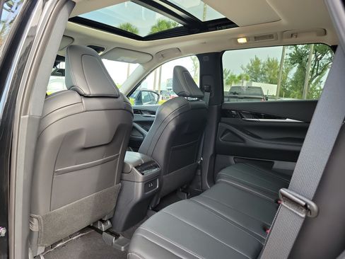 Used 2025 INFINITI QX60 Pure AWD/4WD image 15