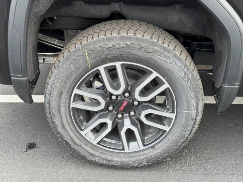 New 2026 GMC Sierra 1500 AT4 image 5