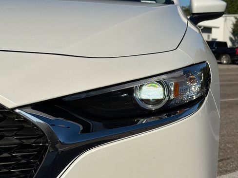 Used 2023 MAZDA MAZDA3 s image 9