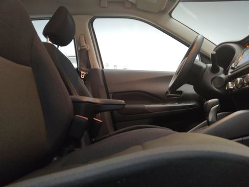 Used 2024 Nissan Kicks S FWD image 21