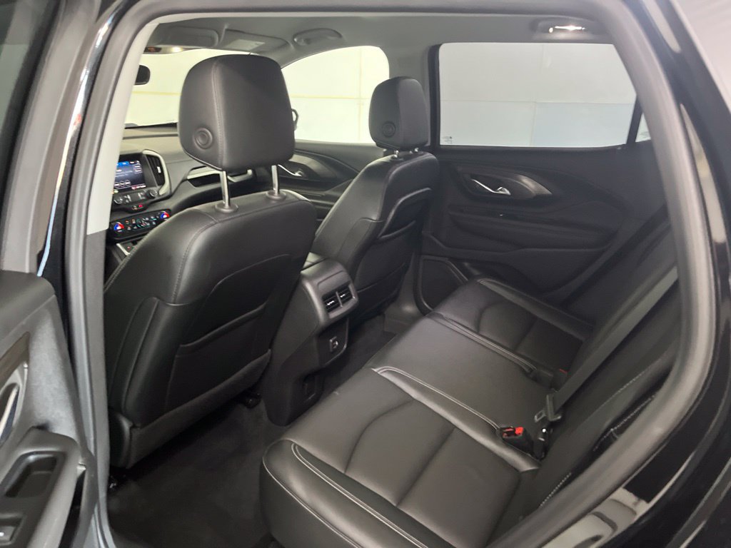 Used 2023 GMC Terrain SLT AWD/4WD image 25
