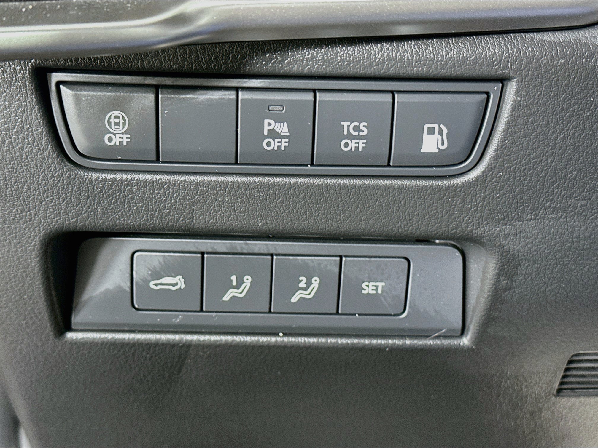 Used 2024 MAZDA CX-90 Plug-In Hybrid w/ Premium Plus AWD/4WD image 17