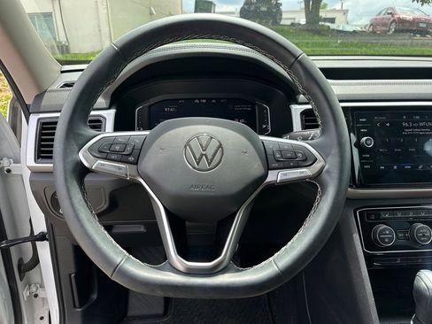 Used 2023 Volkswagen Atlas SE AWD/4WD image 13