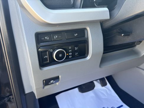 Used 2023 Ford F350 XLT w/ XLT Premium Package image 10