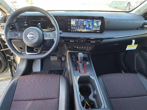 New 2026 Nissan Kicks SR w/ Cold Weather Package image 18