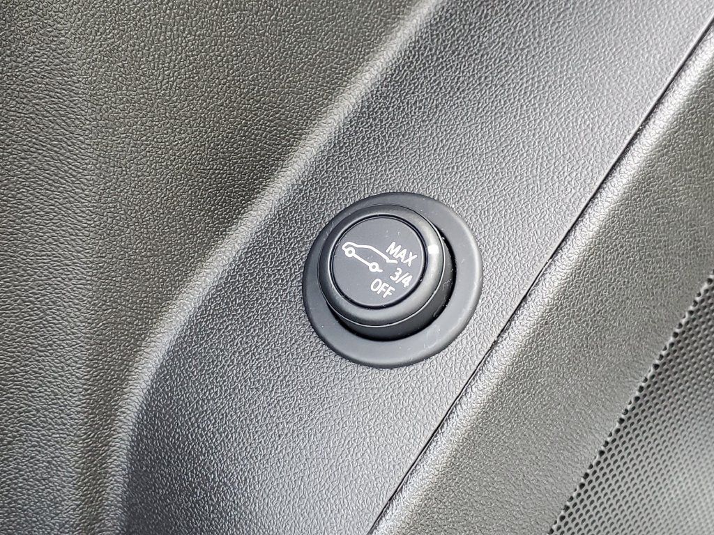 Used 2024 Chevrolet Equinox LT w/ LPO, Floor Liner Package FWD image 22