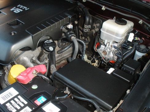 Used 2007 Toyota FJ Cruiser Base 4dr SUV 4WD (4L V6 6M) image 16