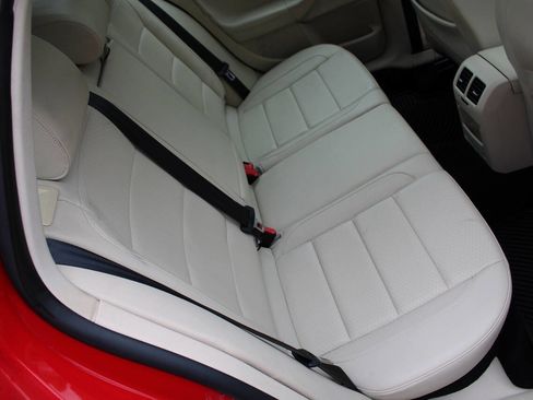 Used 2013 Volkswagen Jetta SE image 33