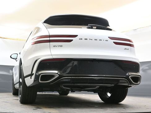 New 2026 Genesis GV70 2.5T Sport Prestige image 32