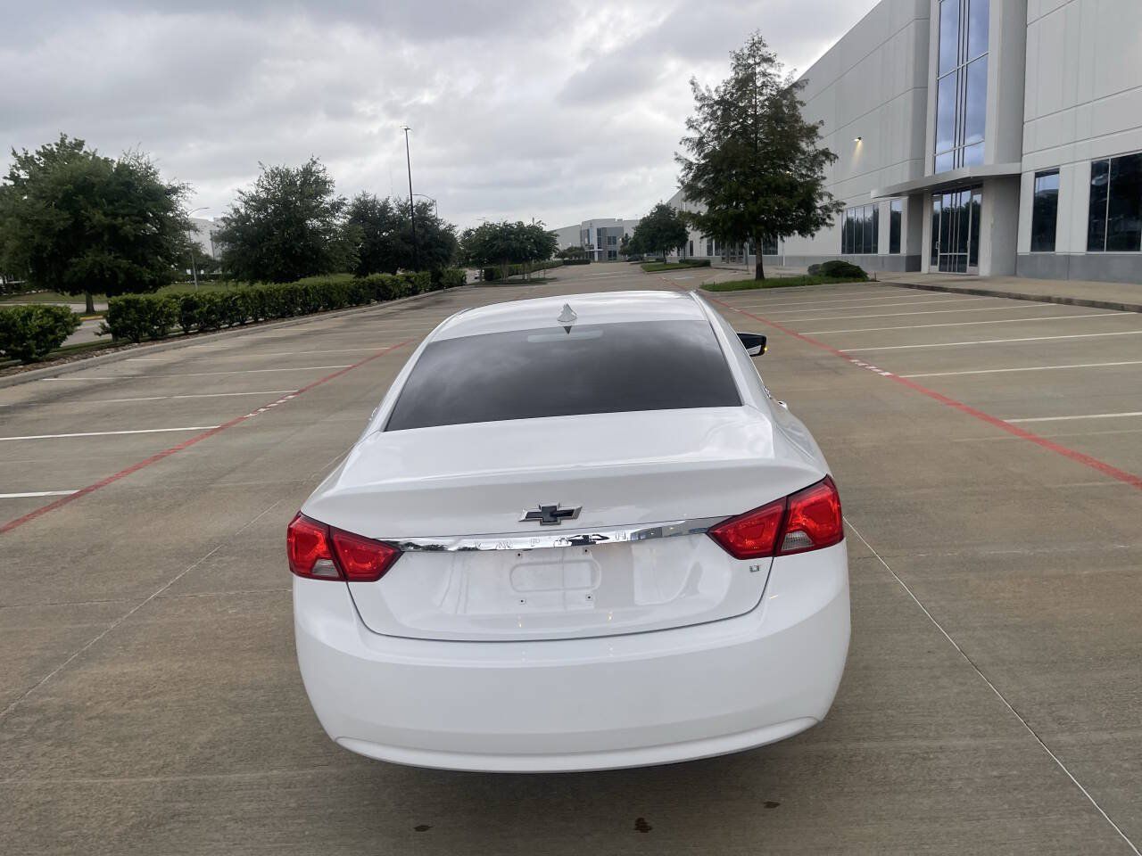 Used 2020 Chevrolet Impala LT FWD image 5